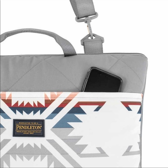 NWT Pendleton Outdoor Packable Blanket - Picture 3 of 11